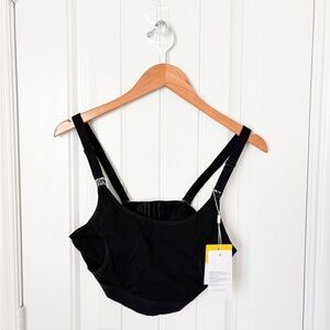 Momcozy NWT 2 in 1 Hands Free Pumping and Nursing Bra Black Size Medium